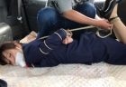 拉致された激カワCAお姉さんがセクハラされてロープ緊縛に車内で悶える 画像